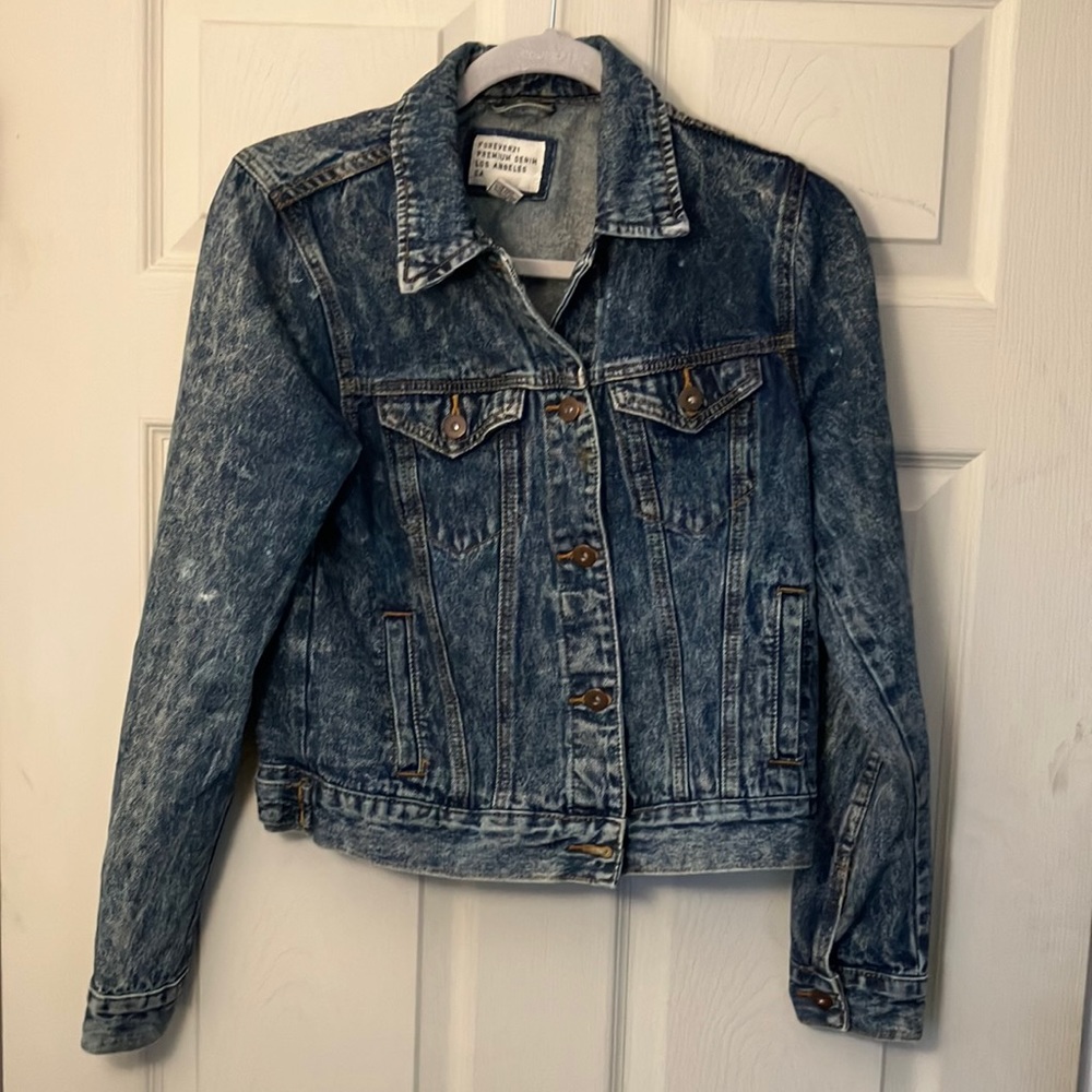Forever 21 Denim Jacket Bleach Wash Sz Small